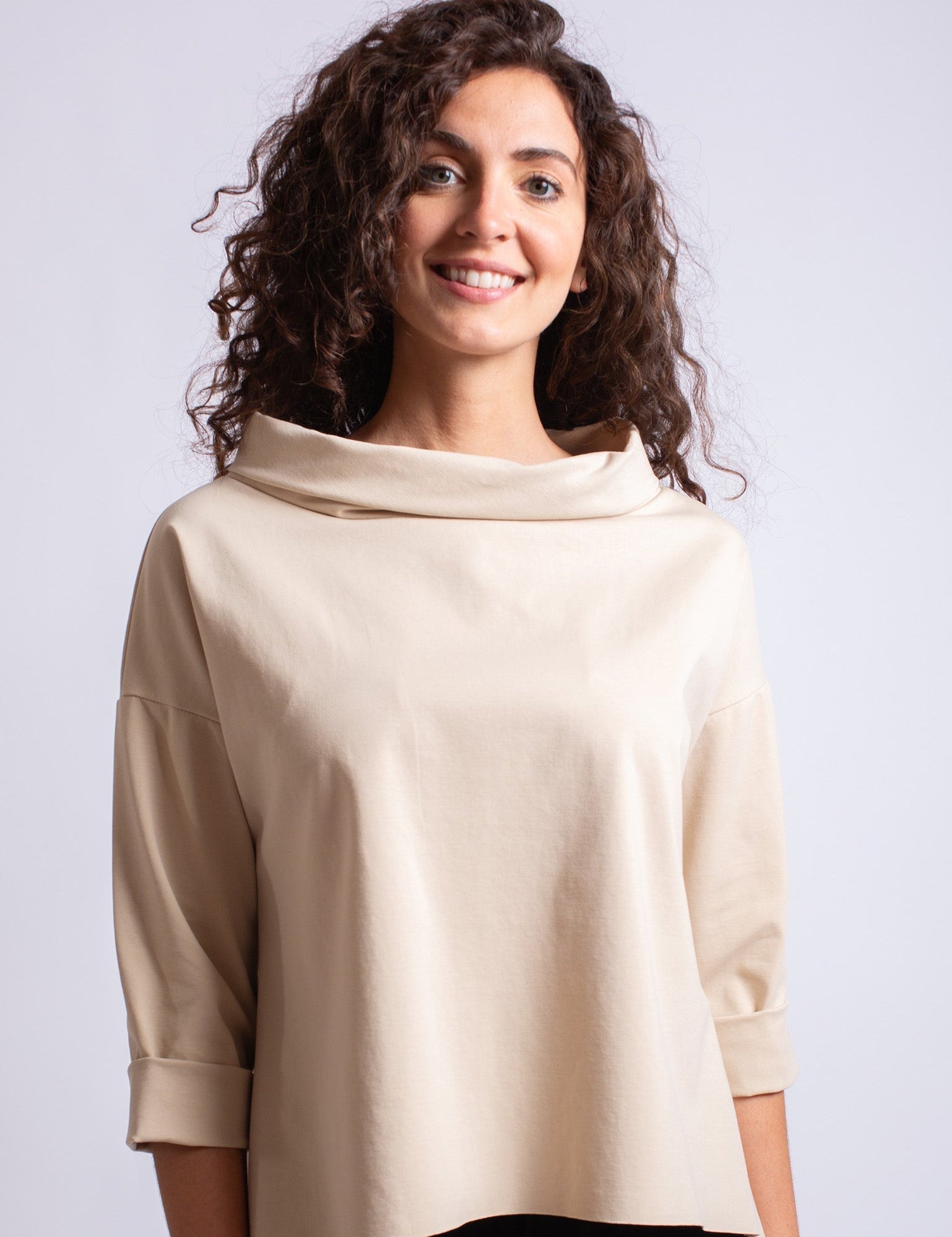 CÉLINE – HAUT POLYVALENT À LARGE REVERS