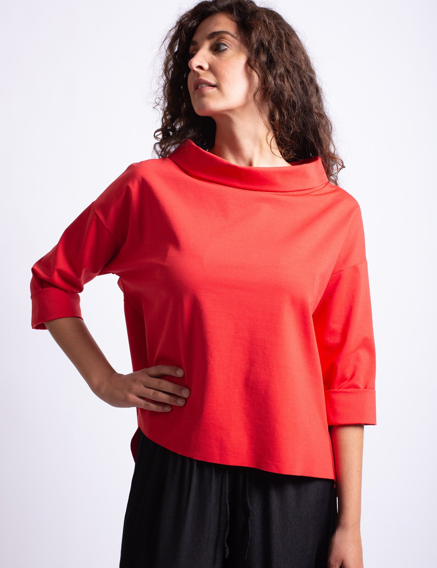 CÉLINE – HAUT POLYVALENT À LARGE REVERS