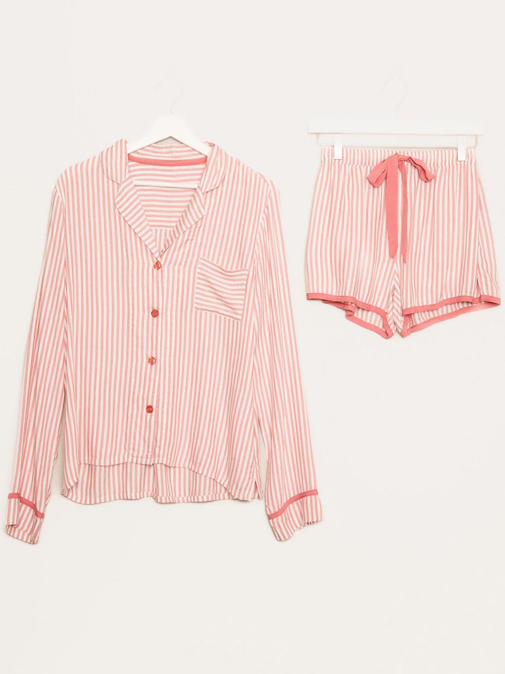 LYDIE – ENSEMBLE DE PYJAMA ET SHORT DÉCONTRACTÉ