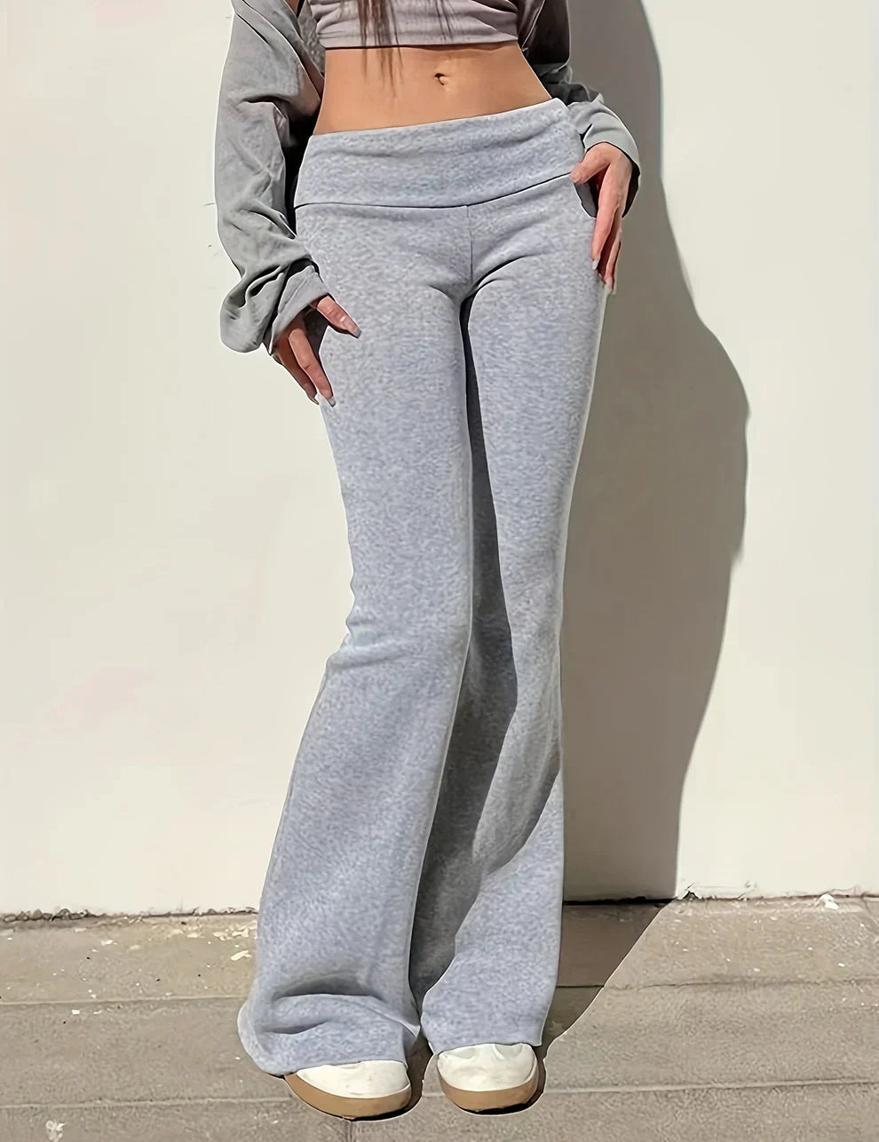 BERTHE – PANTALON ÉVASÉ TAILLE BASSE
