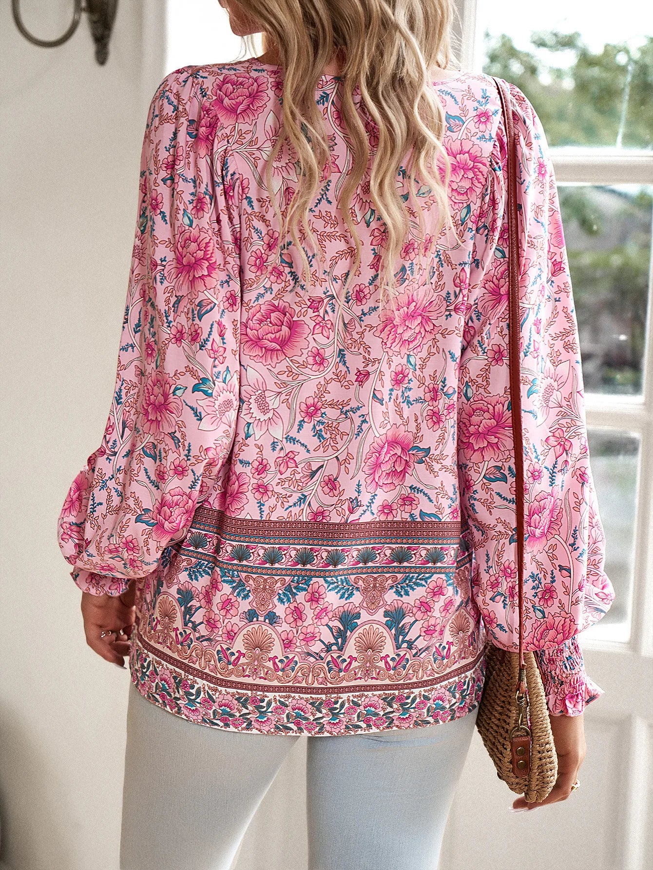 DÉBORAH – HAUT TENDANCE À MOTIF FLEURI