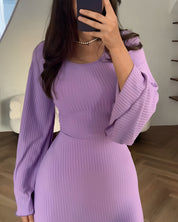 ZÉPHYRINE – ROBE MODERNE EN TRICOT À MANCHES LONGUES
