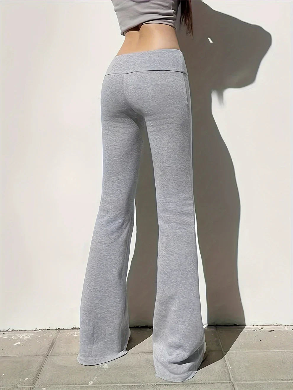 BERTHE – PANTALON ÉVASÉ TAILLE BASSE