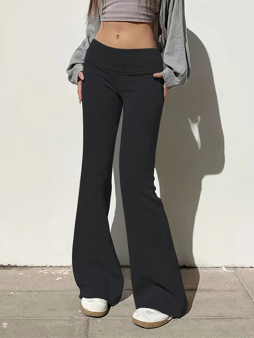 BERTHE – PANTALON ÉVASÉ TAILLE BASSE