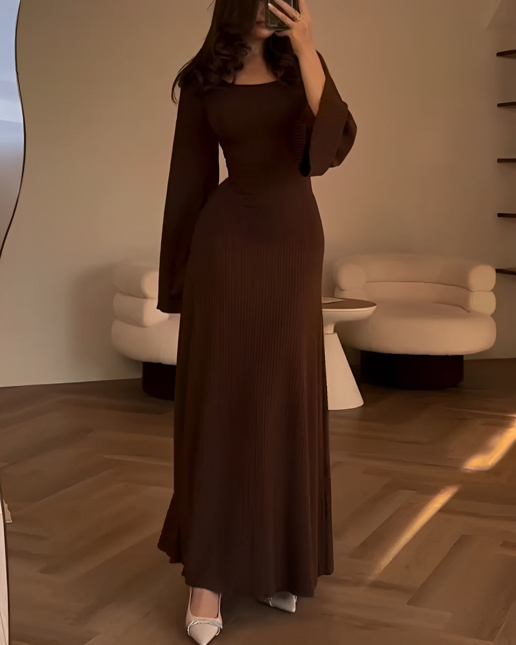 ZÉPHYRINE – ROBE MODERNE EN TRICOT À MANCHES LONGUES