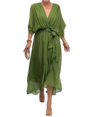 Robe en mousseline de soie à col en V