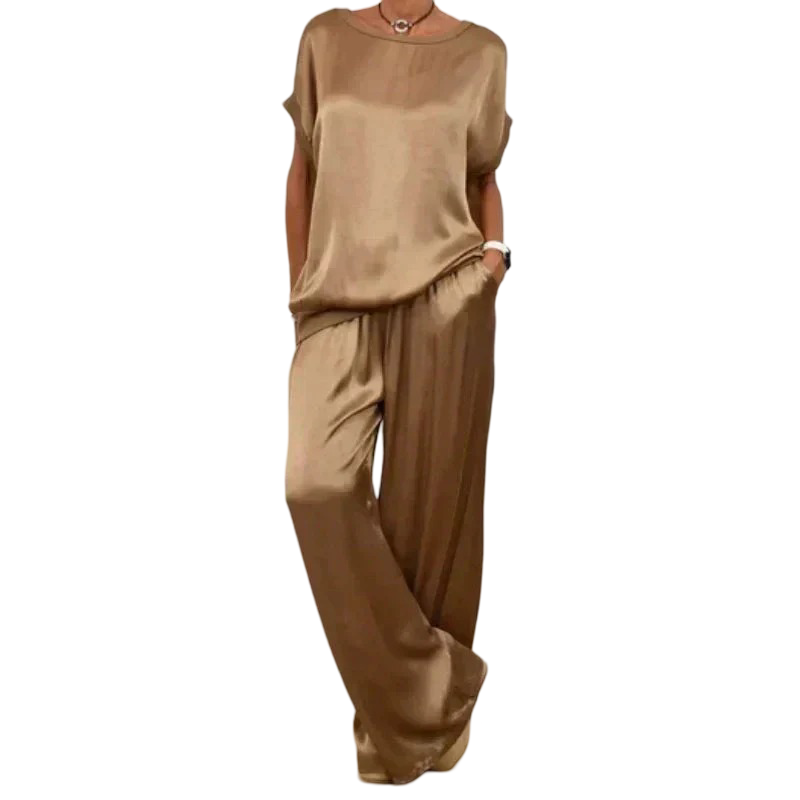 Elégant ensemble deux pièces en satin